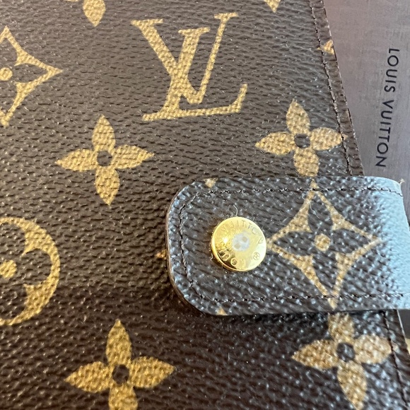 Louis Vuitton - Size MM Ring Agenda Hot Stamped with Gift Set/Old Packaging EUC - Picture 3 of 16